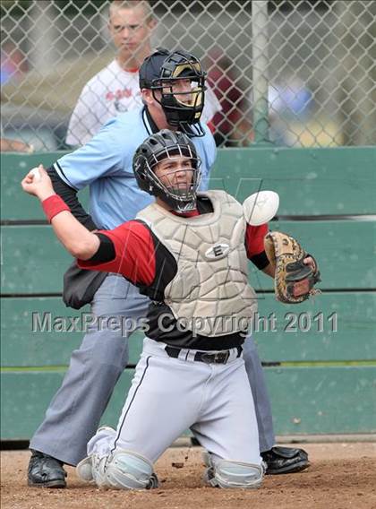 Thumbnail 2 in Galt vs. Burbank (Land Park Easter Tournament) photogallery.