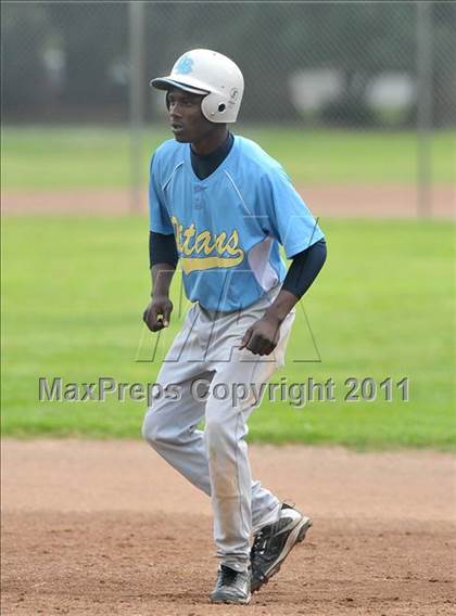 Thumbnail 2 in Galt vs. Burbank (Land Park Easter Tournament) photogallery.