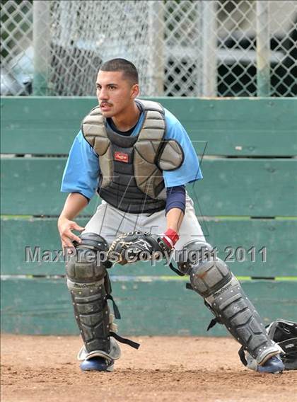 Thumbnail 3 in Galt vs. Burbank (Land Park Easter Tournament) photogallery.