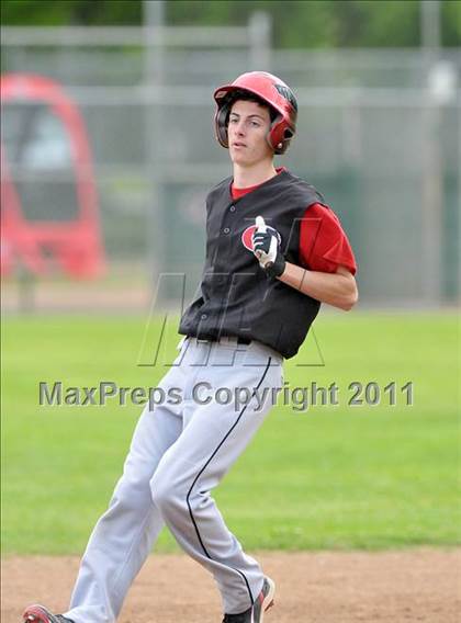 Thumbnail 2 in Galt vs. Burbank (Land Park Easter Tournament) photogallery.