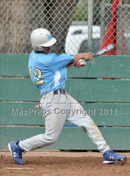 Thumbnail 3 in Galt vs. Burbank (Land Park Easter Tournament) photogallery.