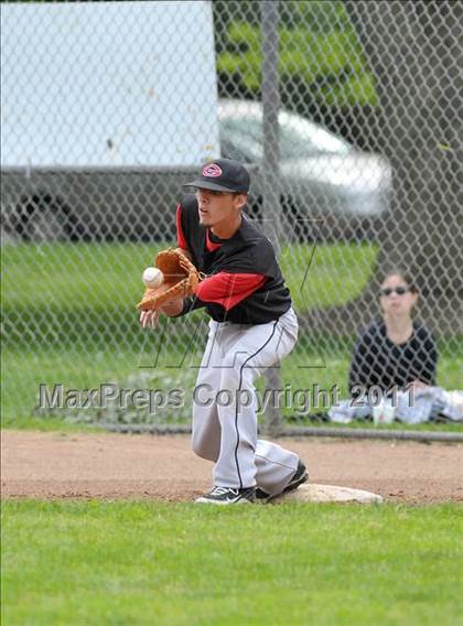 Thumbnail 2 in Galt vs. Burbank (Land Park Easter Tournament) photogallery.