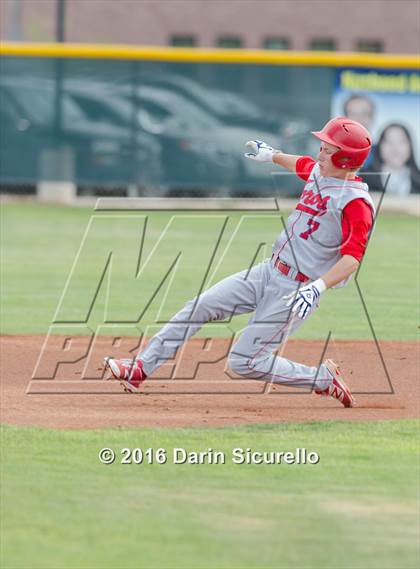 Thumbnail 1 in Desert Vista vs. Mountain View (Desert Vista Tournament) photogallery.