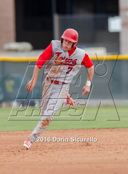 Thumbnail 3 in Desert Vista vs. Mountain View (Desert Vista Tournament) photogallery.