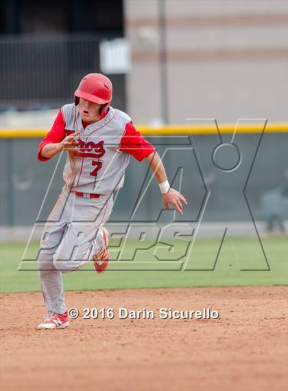 Thumbnail 2 in Desert Vista vs. Mountain View (Desert Vista Tournament) photogallery.