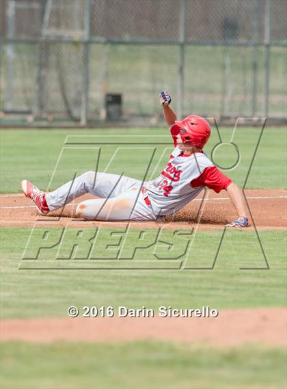 Thumbnail 2 in Desert Vista vs. Mountain View (Desert Vista Tournament) photogallery.