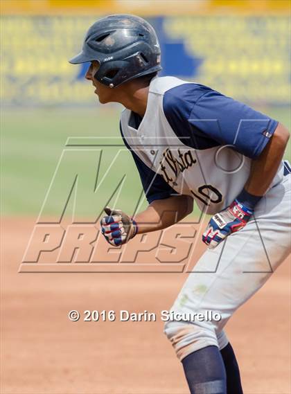 Thumbnail 2 in Desert Vista vs. Mountain View (Desert Vista Tournament) photogallery.