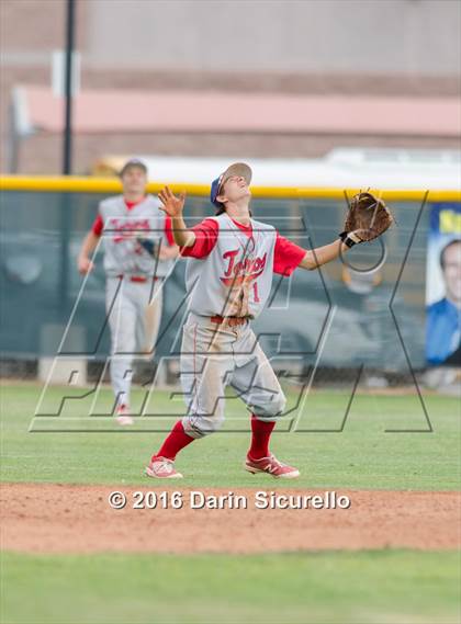 Thumbnail 1 in Desert Vista vs. Mountain View (Desert Vista Tournament) photogallery.