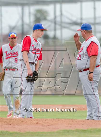 Thumbnail 2 in Desert Vista vs. Mountain View (Desert Vista Tournament) photogallery.