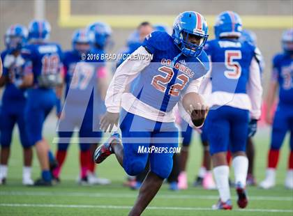 Thumbnail 2 in South Garland vs Rowlett photogallery.