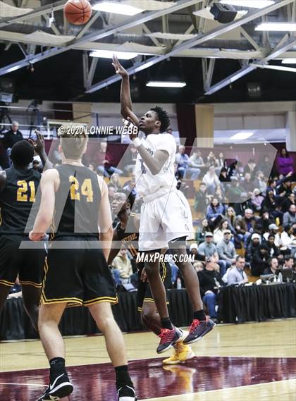 Thumbnail 2 in Cushing Academy vs CBD - Montverde Academy (Spalding Hoophall Classic) photogallery.