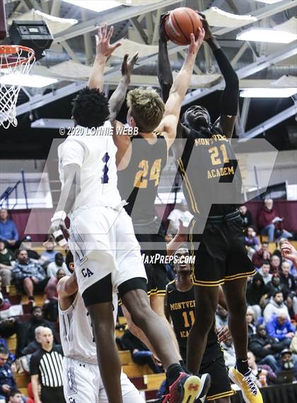 Thumbnail 2 in Cushing Academy vs CBD - Montverde Academy (Spalding Hoophall Classic) photogallery.