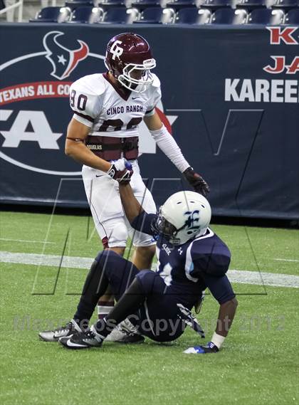 Thumbnail 1 in Alief Elsik vs. Cinco Ranch (UIL 5A Division 1 Area Playoff) photogallery.