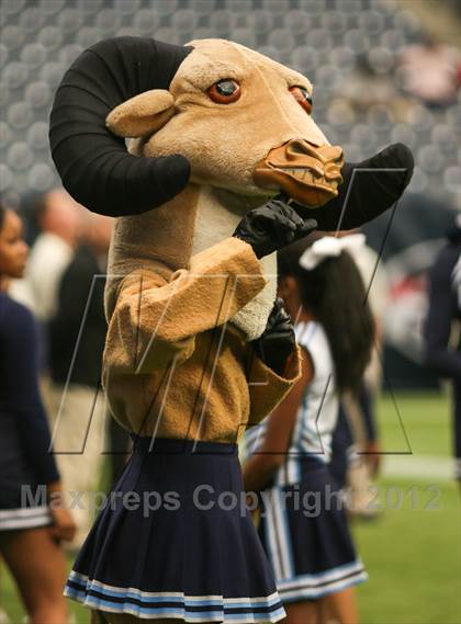 Thumbnail 1 in Alief Elsik vs. Cinco Ranch (UIL 5A Division 1 Area Playoff) photogallery.