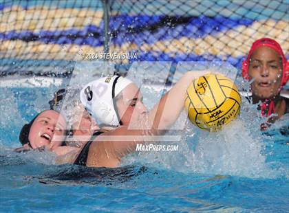 Thumbnail 2 in Francis Parker vs. Mission Bay (CIF SDS D2 Quarterfinal) photogallery.