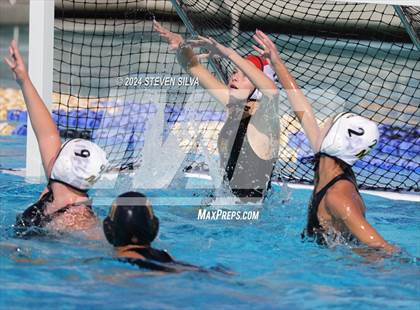 Thumbnail 3 in Francis Parker vs. Mission Bay (CIF SDS D2 Quarterfinal) photogallery.