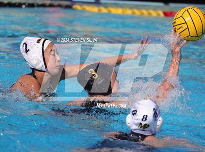 Thumbnail 3 in Francis Parker vs. Mission Bay (CIF SDS D2 Quarterfinal) photogallery.