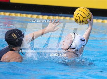 Thumbnail 2 in Francis Parker vs. Mission Bay (CIF SDS D2 Quarterfinal) photogallery.