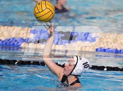 Thumbnail 3 in Francis Parker vs. Mission Bay (CIF SDS D2 Quarterfinal) photogallery.