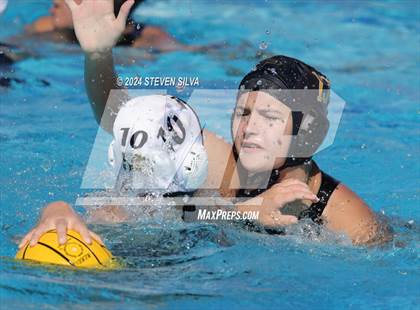 Thumbnail 3 in Francis Parker vs. Mission Bay (CIF SDS D2 Quarterfinal) photogallery.