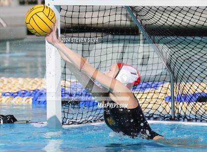 Thumbnail 2 in Francis Parker vs. Mission Bay (CIF SDS D2 Quarterfinal) photogallery.