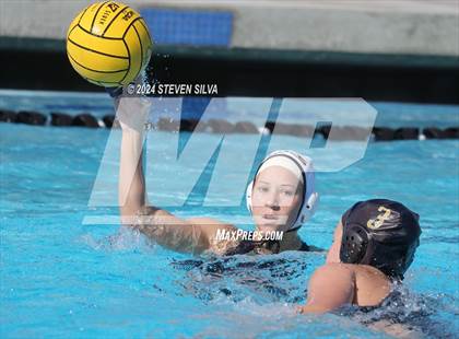 Thumbnail 2 in Francis Parker vs. Mission Bay (CIF SDS D2 Quarterfinal) photogallery.