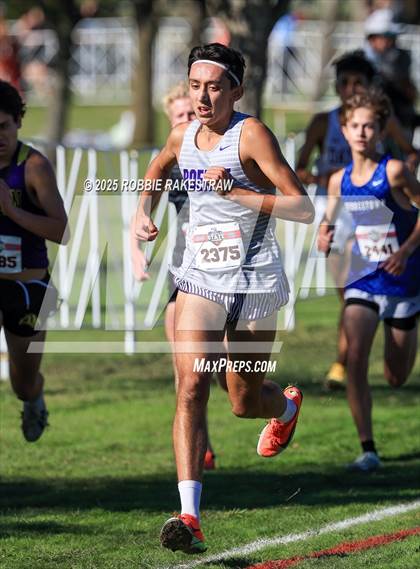 Thumbnail 3 in UIL 5A Boys Cross Country State Final photogallery.