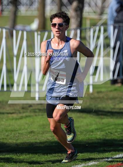 Thumbnail 3 in UIL 5A Boys Cross Country State Final photogallery.