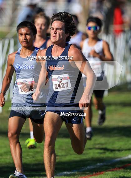 Thumbnail 2 in UIL 5A Boys Cross Country State Final photogallery.