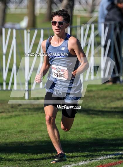 Thumbnail 2 in UIL 5A Boys Cross Country State Final photogallery.
