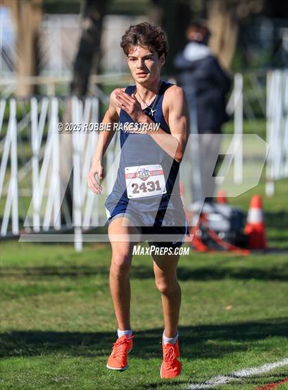 Thumbnail 3 in UIL 5A Boys Cross Country State Final photogallery.