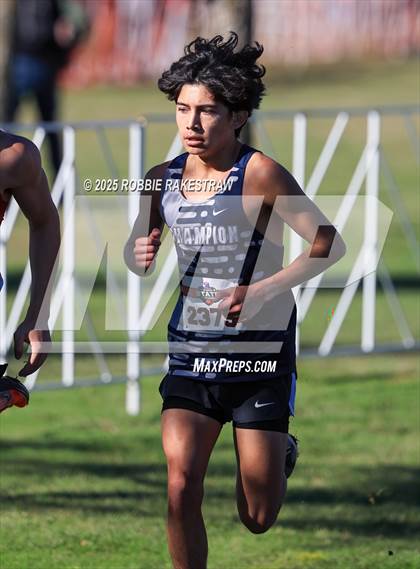 Thumbnail 1 in UIL 5A Boys Cross Country State Final photogallery.
