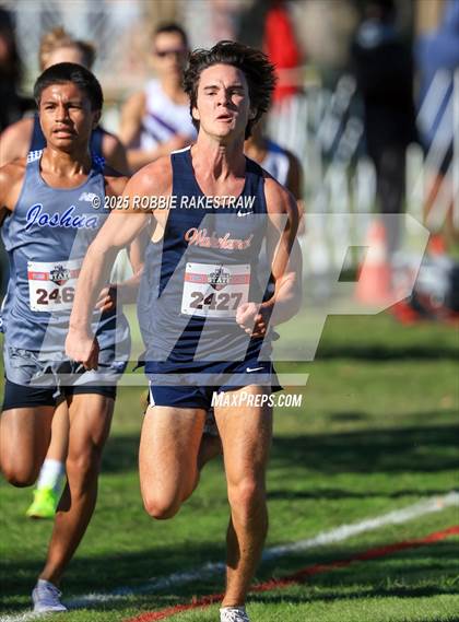 Thumbnail 1 in UIL 5A Boys Cross Country State Final photogallery.
