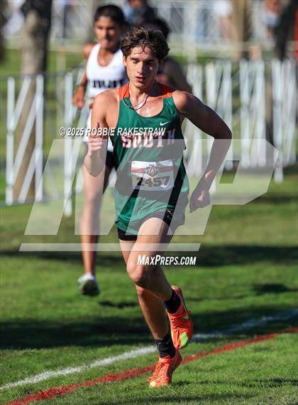 Thumbnail 1 in UIL 5A Boys Cross Country State Final photogallery.