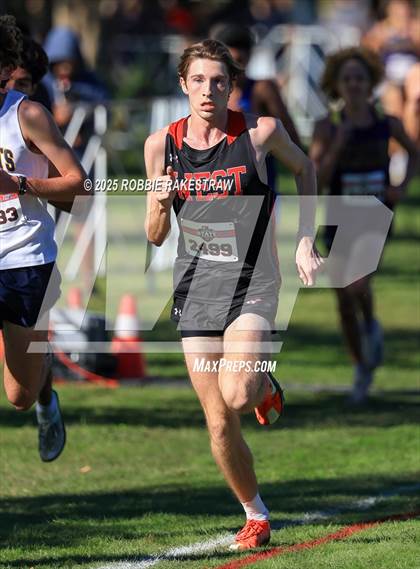 Thumbnail 3 in UIL 5A Boys Cross Country State Final photogallery.