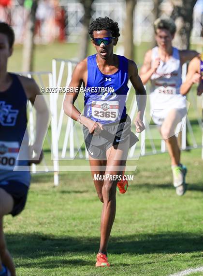 Thumbnail 1 in UIL 5A Boys Cross Country State Final photogallery.