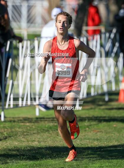 Thumbnail 2 in UIL 5A Boys Cross Country State Final photogallery.