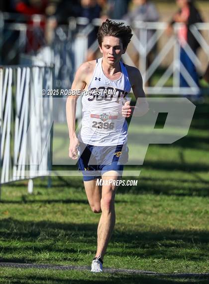 Thumbnail 2 in UIL 5A Boys Cross Country State Final photogallery.