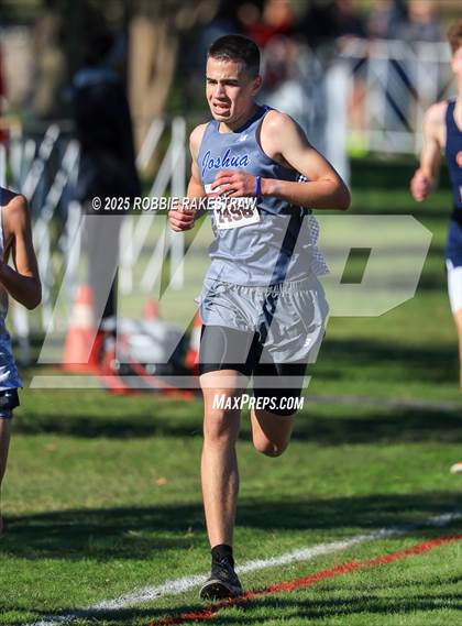 Thumbnail 2 in UIL 5A Boys Cross Country State Final photogallery.
