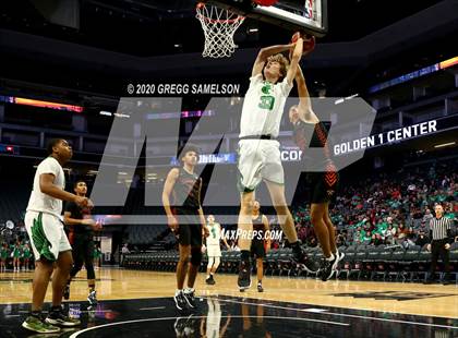 Thumbnail 1 in El Camino vs Marysville @ Golden 1 Center photogallery.