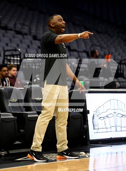 Thumbnail 2 in El Camino vs Marysville @ Golden 1 Center photogallery.