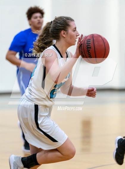 Thumbnail 2 in Oscar Smith @ Hickory photogallery.