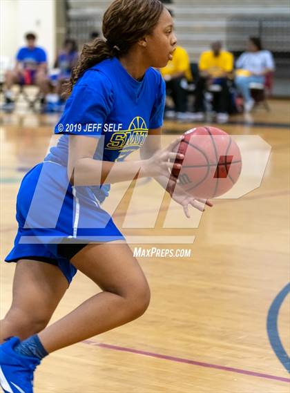 Thumbnail 2 in Oscar Smith @ Hickory photogallery.