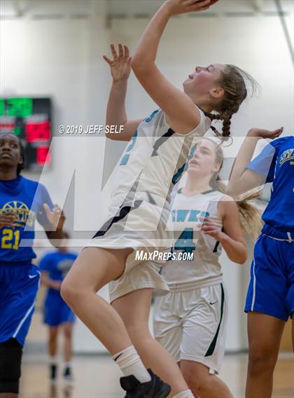 Thumbnail 2 in Oscar Smith @ Hickory photogallery.