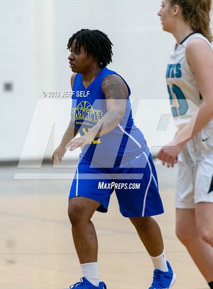 Thumbnail 3 in Oscar Smith @ Hickory photogallery.