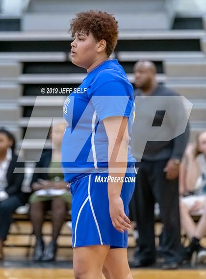Thumbnail 1 in Oscar Smith @ Hickory photogallery.