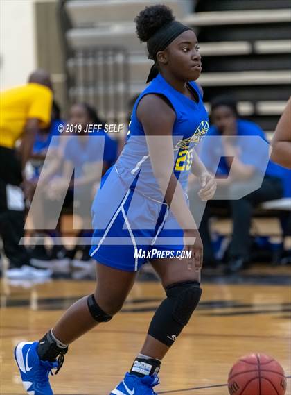 Thumbnail 3 in Oscar Smith @ Hickory photogallery.