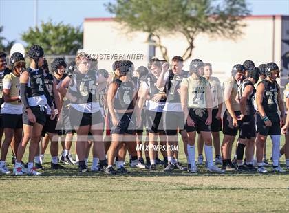 Thumbnail 1 in Verrado Black vs. Gold (Spring Football) photogallery.