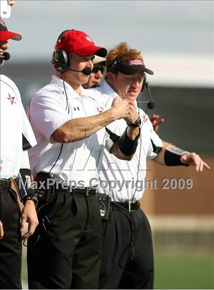 Thumbnail 2 in Coppell vs. Arlington (Texas 5A Region I D1 Playoffs) photogallery.
