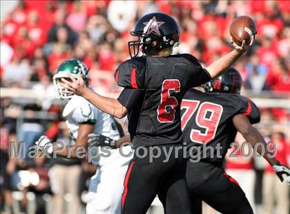 Thumbnail 3 in Coppell vs. Arlington (Texas 5A Region I D1 Playoffs) photogallery.